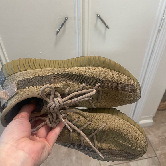 Yeezys size 6/12 US - Picture 8 of 9